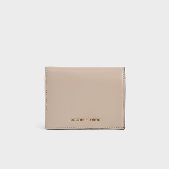 NWT Charles & Keith Snap Button Short Wallet On Chain - Sand Brown / Beige - Picture 2 of 11